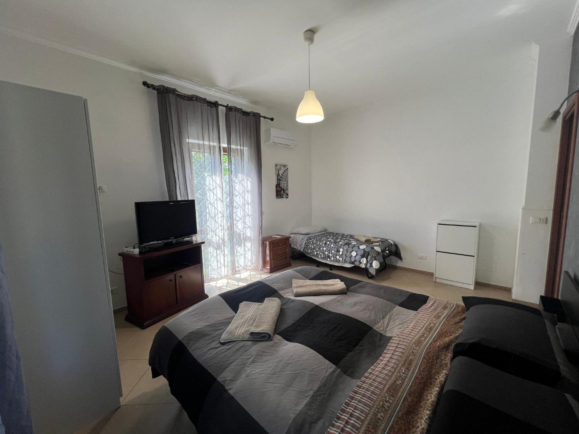-5 Min From Bus Stop-Free Parking Bagian luar foto